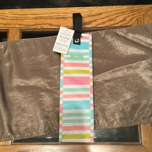 Scout reusable tote, NWT, Spirit Liftah Wine Bag in Off Tropic pattern.